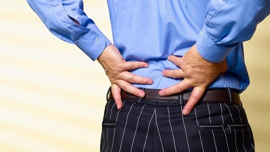 Symptome und Manifestationen der lumbalen Osteochondrose
